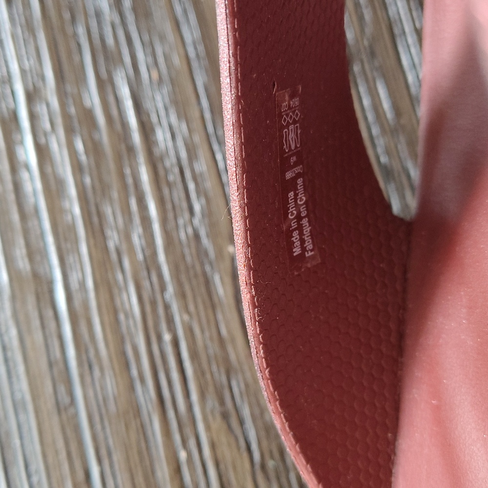 Crocs Women's Getaway Platform Glitter Flip In Dark Clay Size 9 - Picture 14 of 14